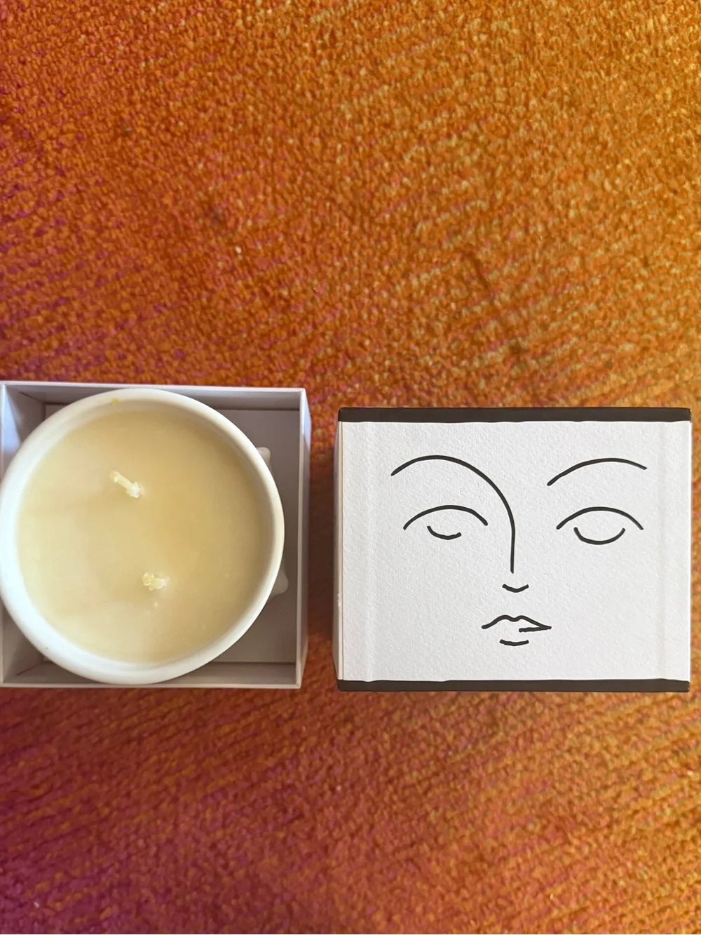 Jonathan Adler Candle Muse Blanc Scent. Limited “4 Face” cream porcelain vessel
